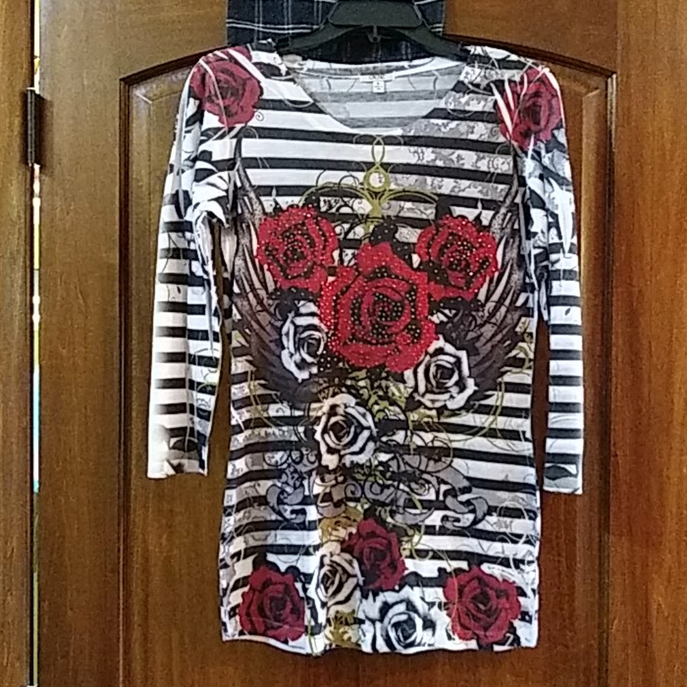 Cache beaded top